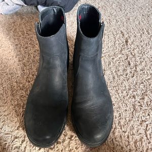 Sorel Chelsea boots.